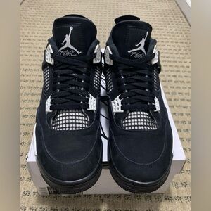 Jordan 4 Retro White Thunder White Thunder